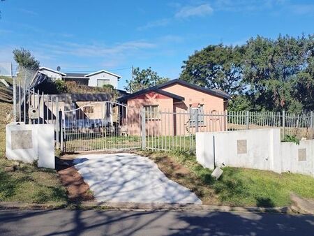 3 Bedroom House in Sea View