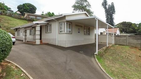 3 Bedroom Simplex in Greenwood Park