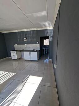 Studio apartment in Leondale