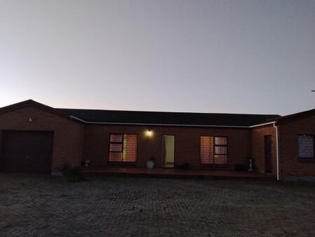3 Bedroom house to rent in Ravensmead, Parow