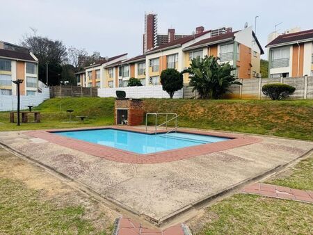 2 Bedroom apartment to rent in Morningside, Durban