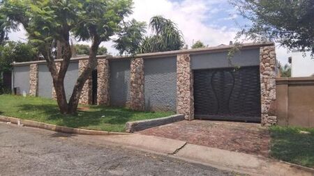 3 Bedroom house to rent in Florida, Roodepoort