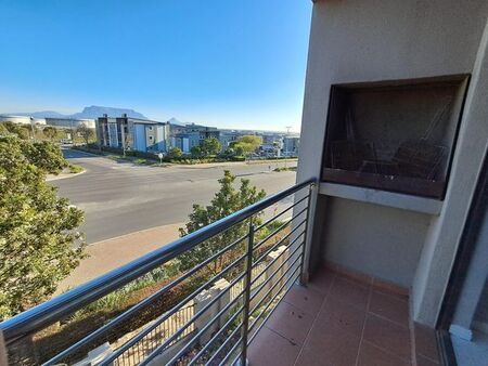 2 Bedroom apartment to rent in Burgundy Estate, Milnerton