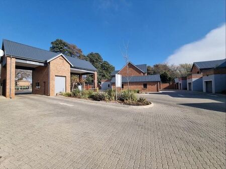 2 Bedroom townhouse - sectional to rent in Rynfield, Benoni