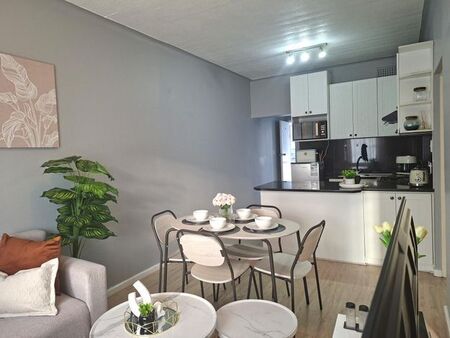 2 Bedroom apartment to rent in Zonnebloem, Cape Town