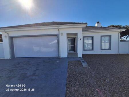 3 Bedroom House in Yzerfontein