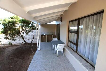 1 Bedroom Flat in Victoria Heights