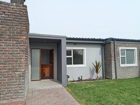3 Bedroom House in Melkbosstrand
