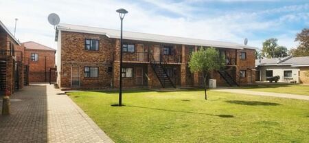 2 Bedroom Apartment in Rhodesdene