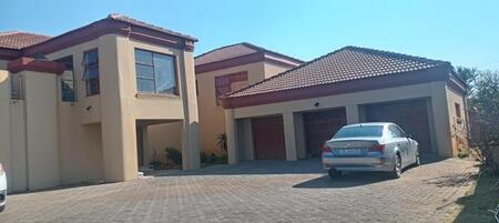 6 Bedroom House in Doornpoort