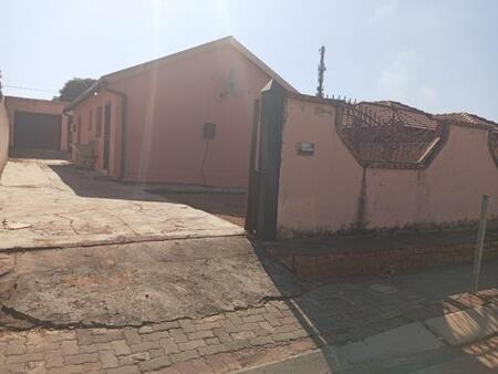 5 Bedroom House in Soshanguve Gg