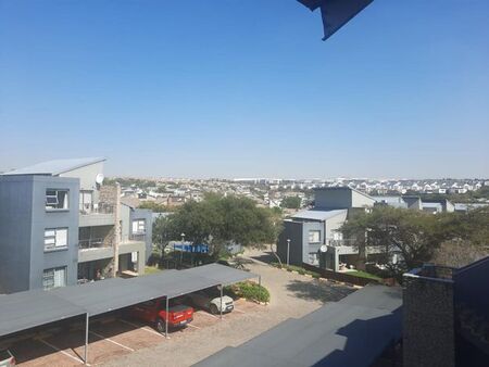 2 Bedroom apartment to rent in Greenstone Hill, Edenvale