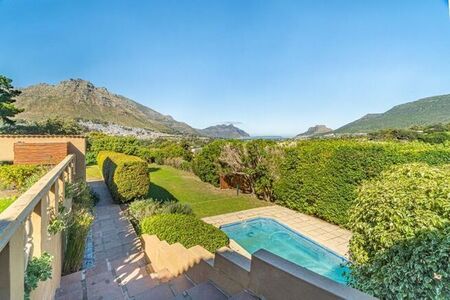 3 Bedroom house to rent in Hout Bay Central