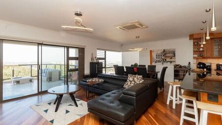 5 Bedroom house to rent in Loevenstein, Bellville