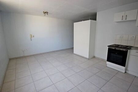 1 Bedroom apartment to rent in Wynberg, Cape Town