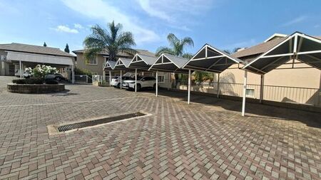 2 Bedroom duplex apartment to rent in Moreleta Park, Pretoria