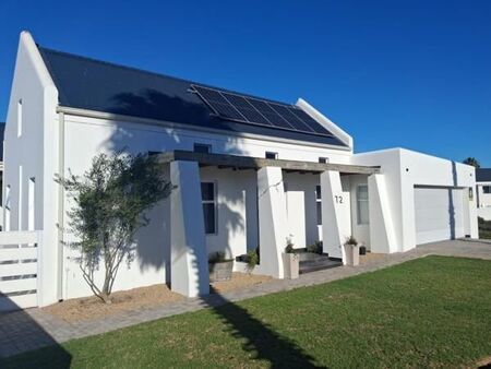 3 Bedroom House in Lampiesbaai