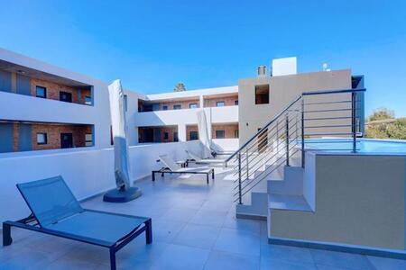 2 Bedroom Apartment in George Central