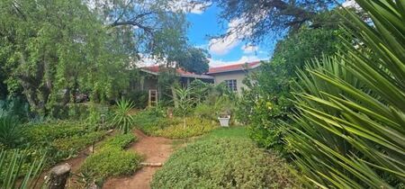 4 Bedroom House in West Bank
