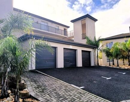 2 Bedroom Apartment in Brackenfell South