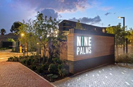 Studio Apartment in Century City