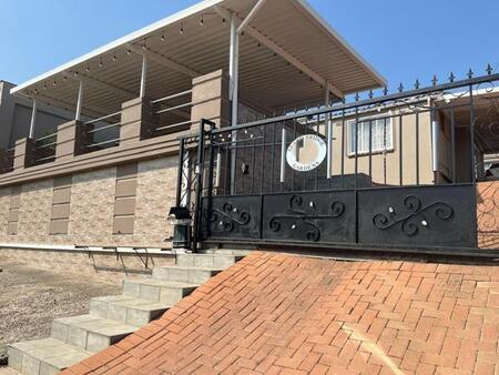 3 Bedroom House in Stonebridge