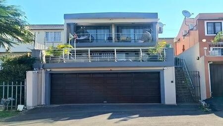 3 Bedroom House in Grove End