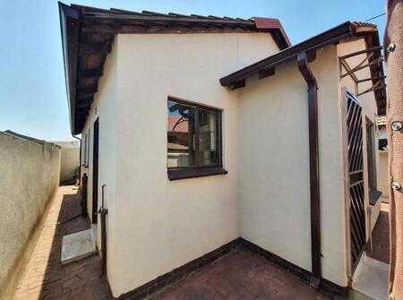3 Bedroom House in Soshanguve Vv