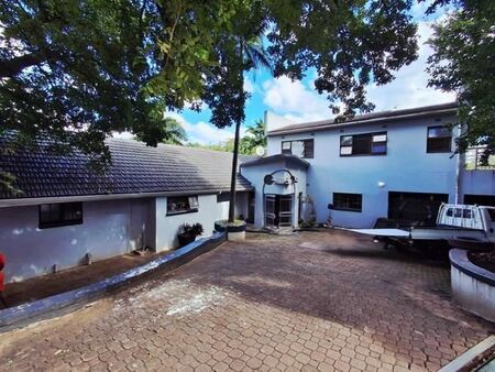 5 Bedroom House in Fairview