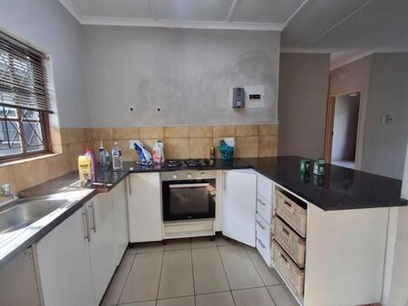 2 Bedroom Apartment in Arboretum