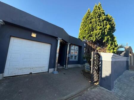 3 Bedroom House in Pimville