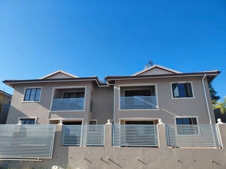 2 Bedroom apartment to rent in Sunford, Phoenix