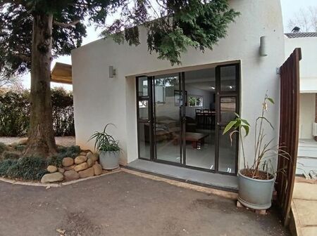 1 Bedroom semi-detached cottage to rent in Mountain Homes, Hilton