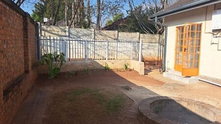 1 Bedroom bachelor to rent in Wonderboom South, Pretoria