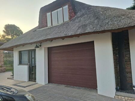 2 Bedroom cottage to rent in Edenburg, Sandton