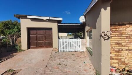 3 Bedroom House in Vredenburg
