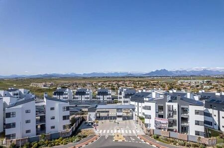 2 Bedroom Apartment in Uitzicht