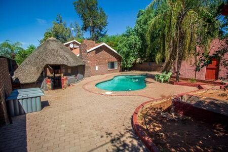 4 Bedroom House in Die Rand