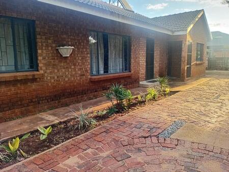 3 Bedroom House in Nylpark