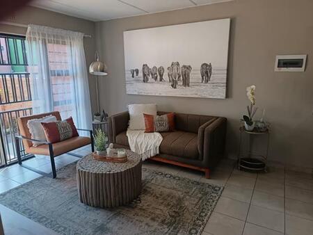 2 Bedroom Apartment in Mooikloof Equestrian Estate