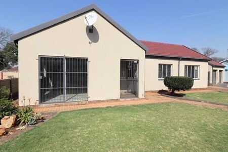 3 Bedroom Townhouse in Dalview