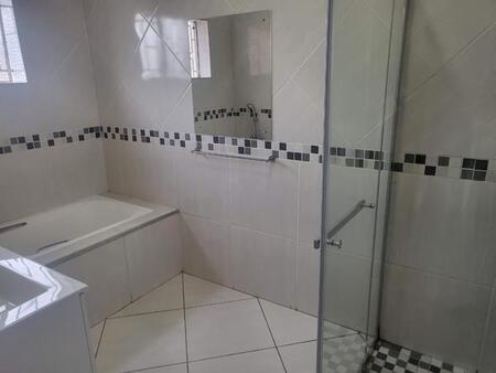 2 Bedroom Apartment in Selection Park