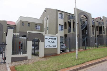 2 Bedroom Apartment in Winterhoek Park