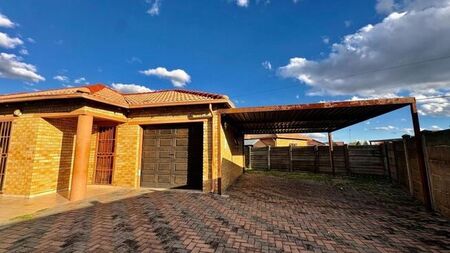 3 Bedroom house to rent in Secunda