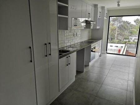 2 Bedroom apartment to rent in Kenilworth, Cape Town