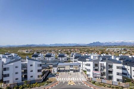 2 Bedroom apartment to rent in Uitzicht, Durbanville