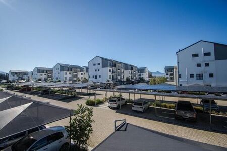 2 Bedroom apartment to rent in The Huntsman, Somerset West