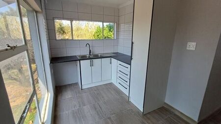 1 Bedroom apartment to rent in Spitskop Sh, Bloemfontein