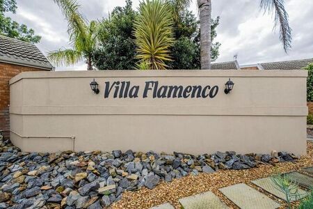 2 Bedroom townhouse - sectional to rent in Eden Park, Brackenfell