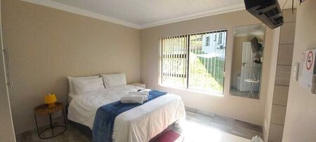 1 Bedroom bachelor flat to rent in Island View, Mossel Bay